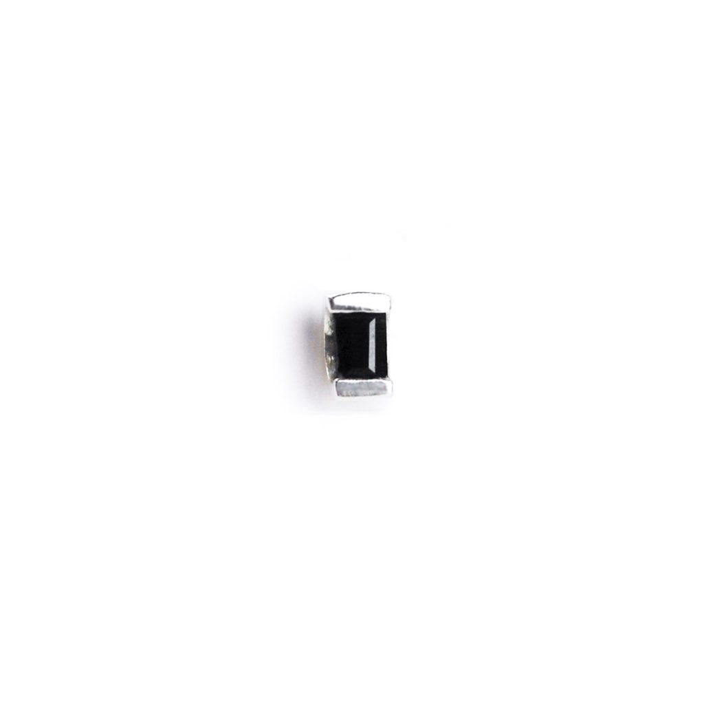kb single earring accent stud black spinel silver